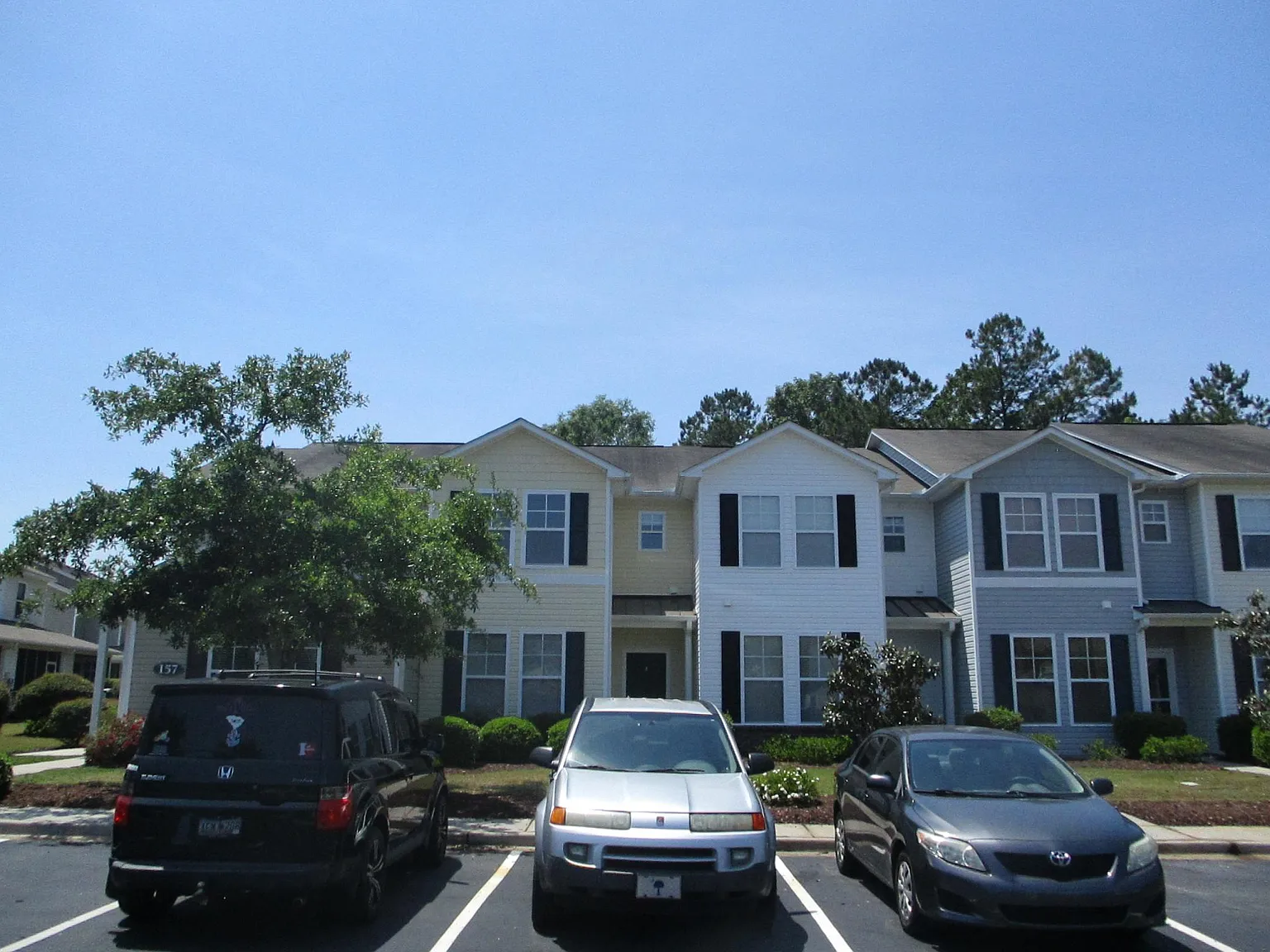 3 bed, 1550 sqft, $1,700 — Photo 1