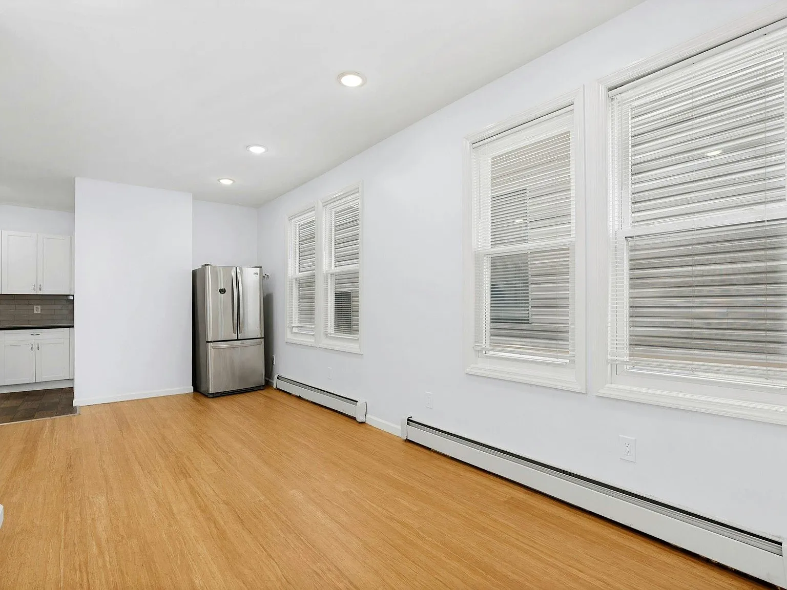 2 bed, 1.0 bath, $2,150 — Photo 2