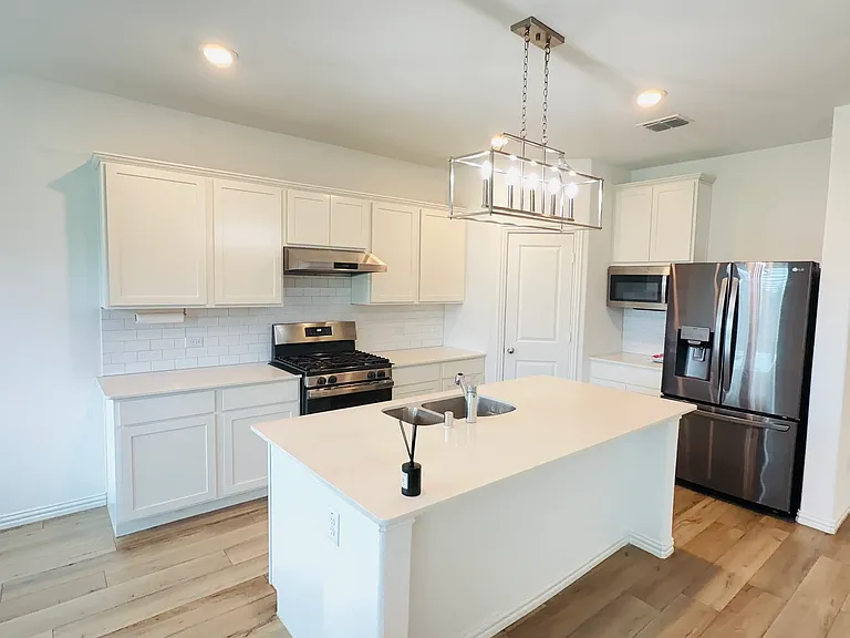 7908 Lindheimer Ln — Photo 13