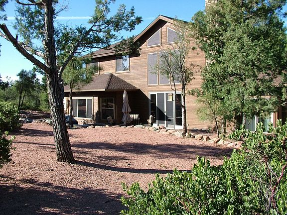 rear view from northwest