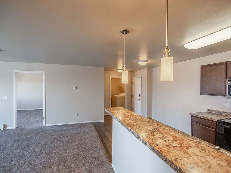 Eaglebrook at Prairie Grove Apartments — Photo 16
