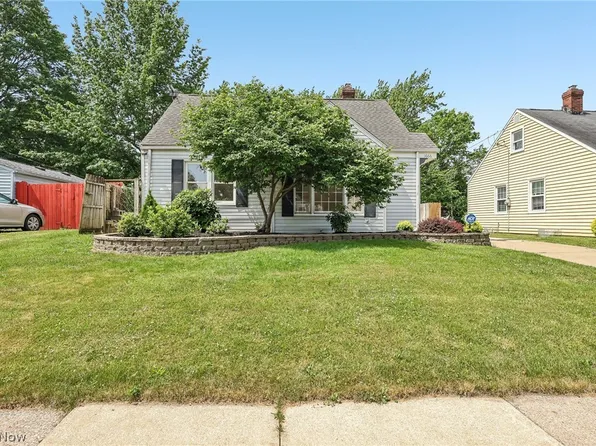 1666 Thornapple Ave, Akron, OH 44301