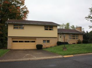 666 Killarney Dr, Morgantown, WV