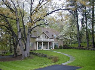 3 Emerald Ln, Suffern, NY 10901