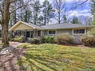 202 Balsam Rd, Hendersonville, NC 28792