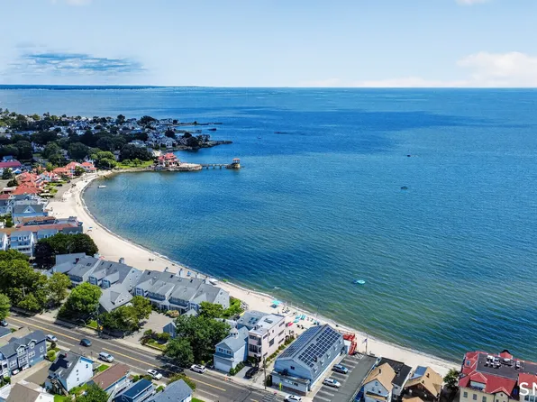 22 Seabreeze Ave APT C, Milford, CT 06460