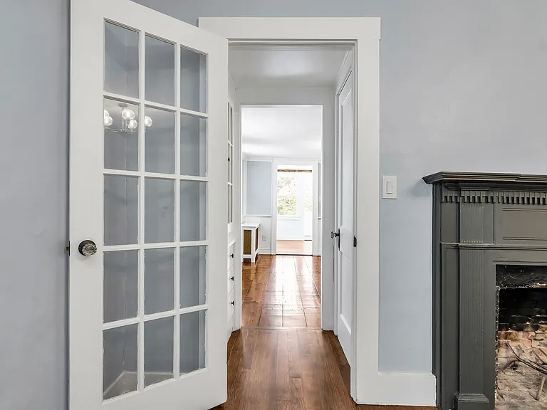 20 Pickman St #2 — Photo 15
