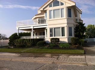 172 65th St, Avalon, NJ 08202