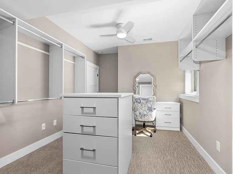 7002 Silver Lake Dr NE — Photo 28