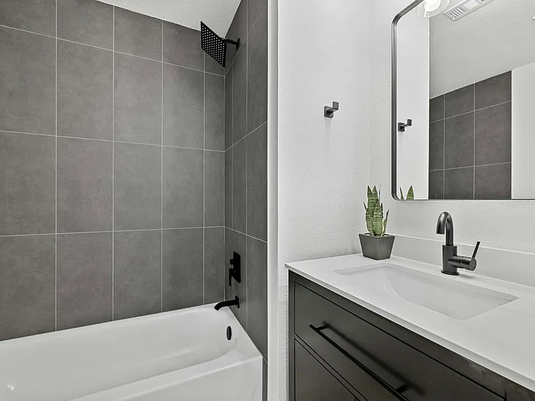 8205 Cattle Dr — Photo 25