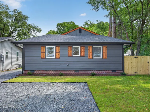 2157 Burnett Boulevard, Wilmington, NC 28401