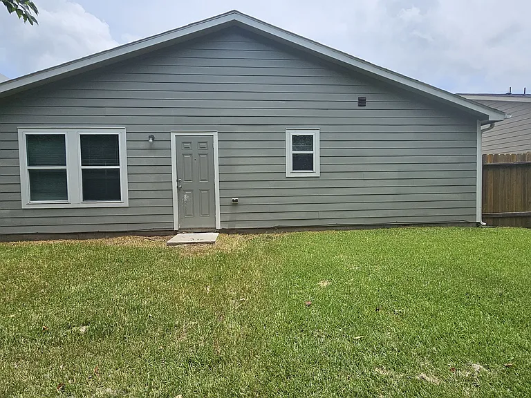 14210 Green Wing Cir — Photo 17