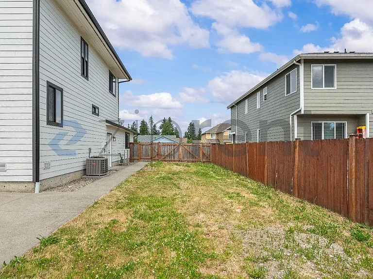 710 142nd St SW — Photo 27