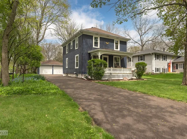 207 Laurel St, Batavia, IL 60510