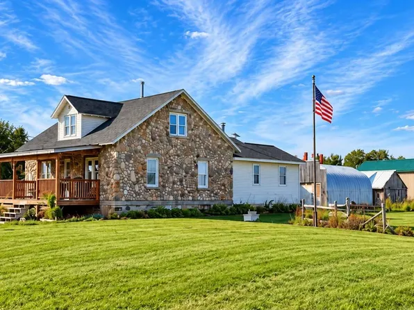 8184 Schultz Rd, Hubbard Lake, MI 49747