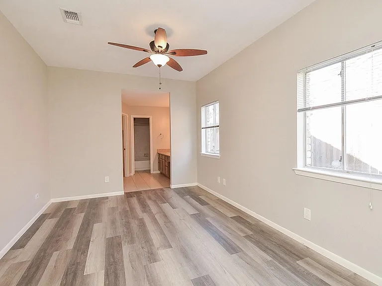 22630 Powell House Ln — Photo 18