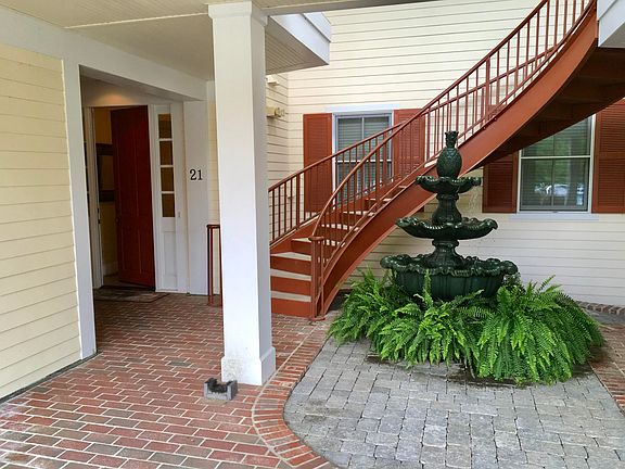 4th image of 521 Palmer Dr
