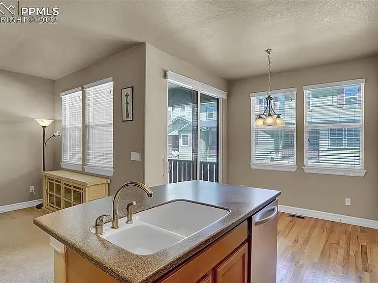 10618 Ouray Creek Point — Photo 14