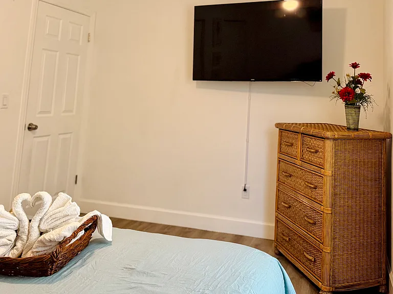 6320 Cedar St NE — Photo 20