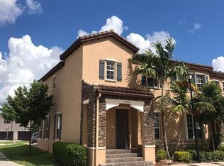 17137 SW 96th St #1, Miami, FL 33196