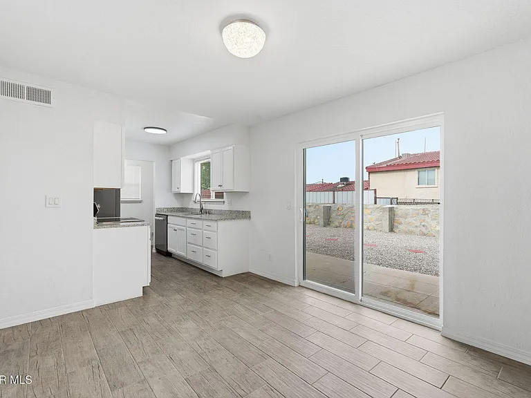 3540 E Glen Dr #A — Photo 16