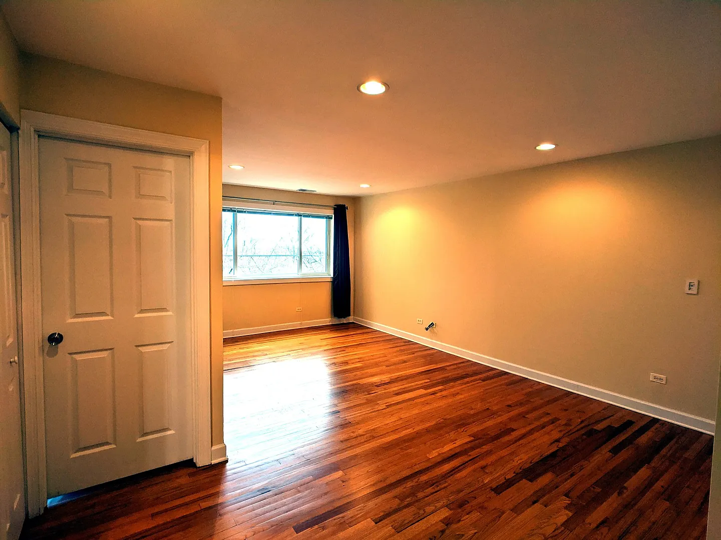 1 bed, 700 sqft, $1,850 — Photo 3