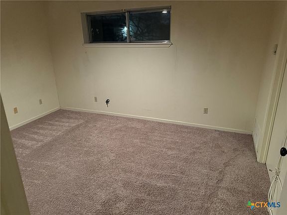4th image of 1604 Carrollton Ave