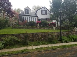 35 Henley Rd, Wynnewood, PA 19096