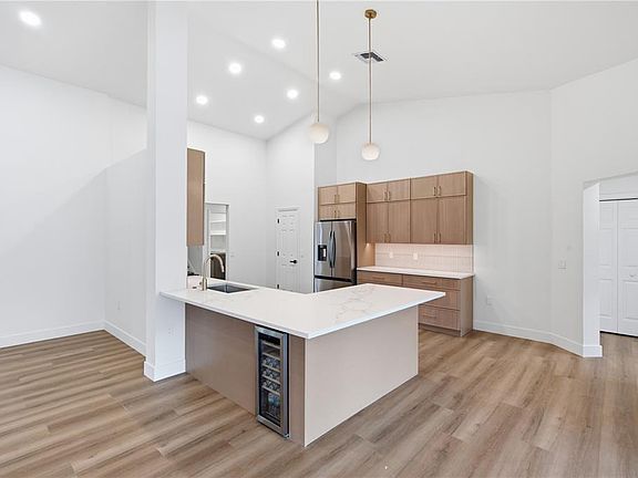 5th image of 10226 Timberland Point Dr