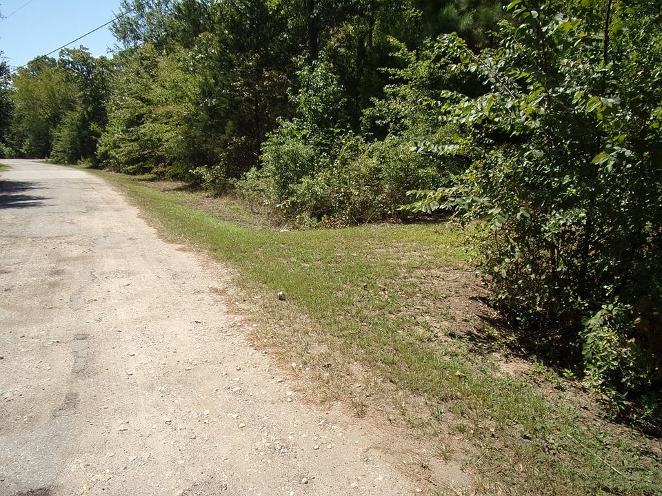 2nd image of Dogwood Trl