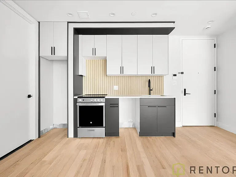 22 Frost St #306 — Photo 3