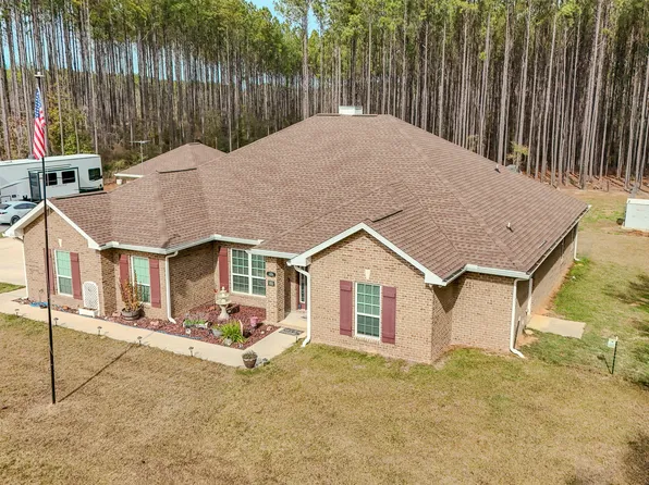 1836 Williams Rd, Defuniak Springs, FL 32433