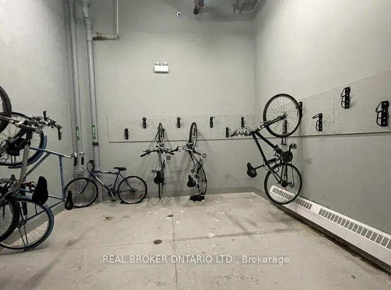 250 Albert St #706 — Photo 9