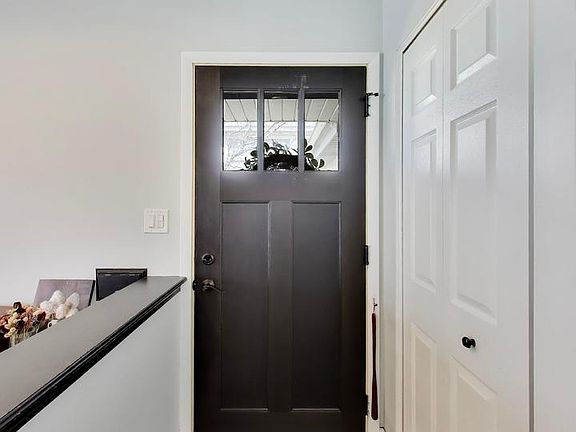 2nd image of 9401 Lavergne Ave