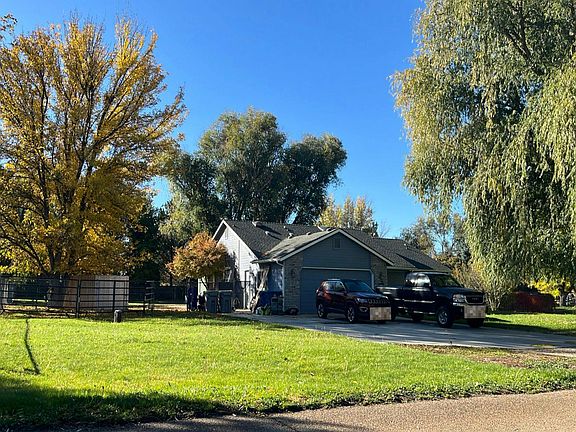 3rd image of 4829 Heath Way