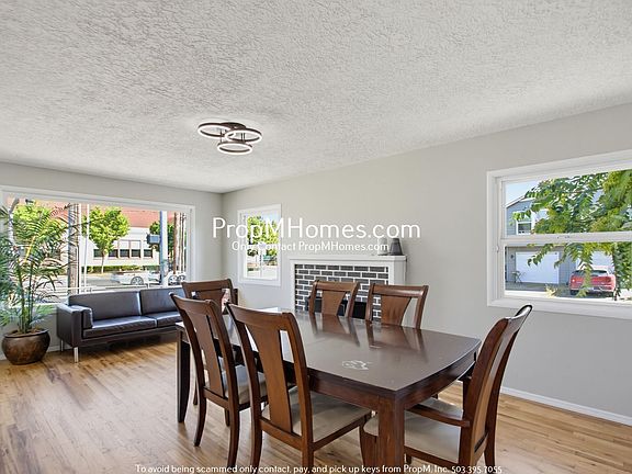 3rd image of 2901 SE 122nd Ave