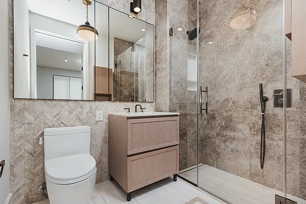 Bathroom, photo 1