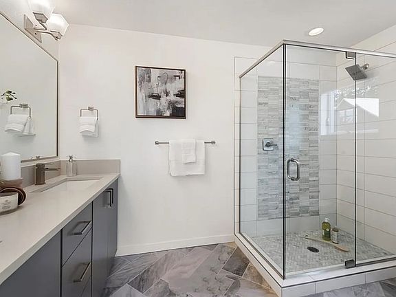 5th image of 6549 34th Ave NE #A