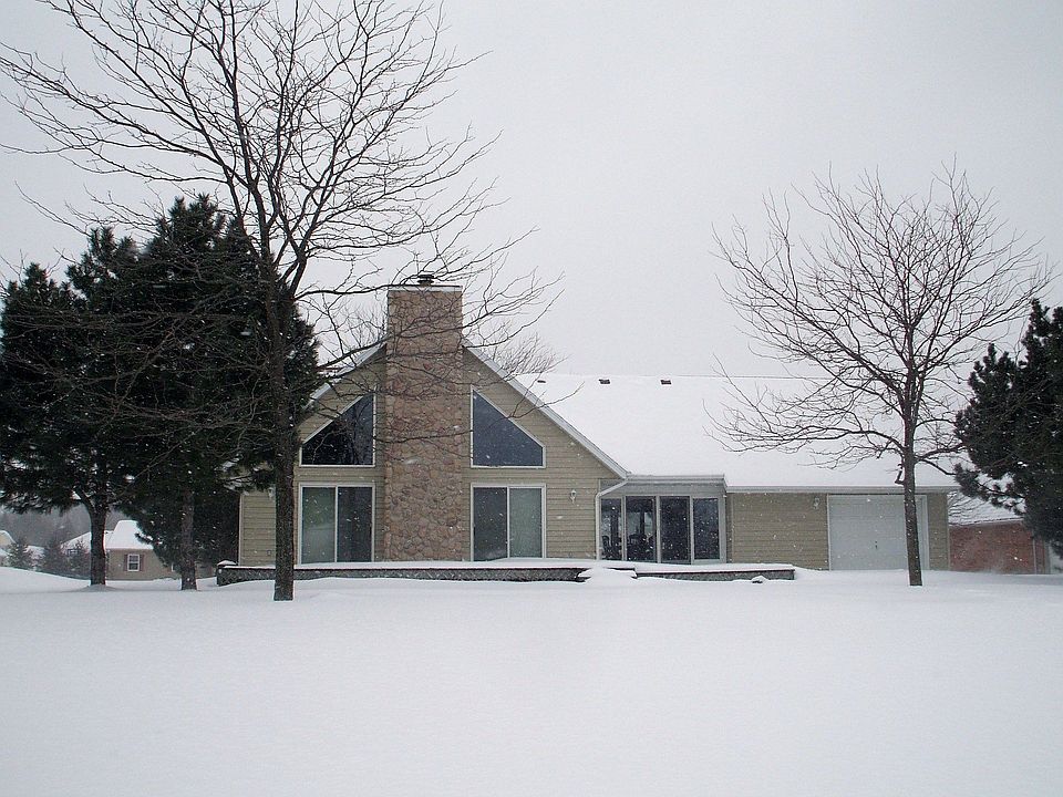 1st image of 2132 Blue Heron Dr