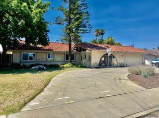 4001 Panorama Dr, Bakersfield, CA 93306