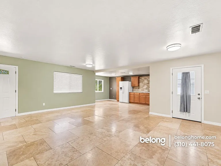 1626 E Avenue Q13 — Photo 3