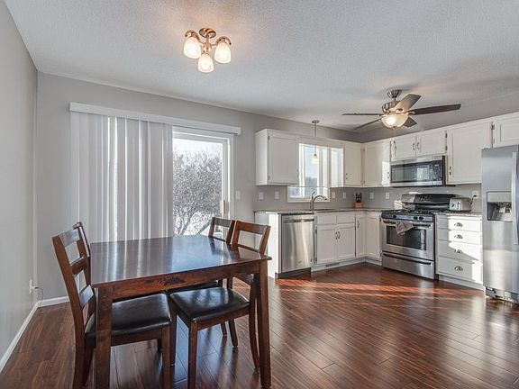 4th image of 37102 Fenway Ave