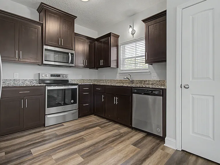 1257 Grayson Ave — Photo 7