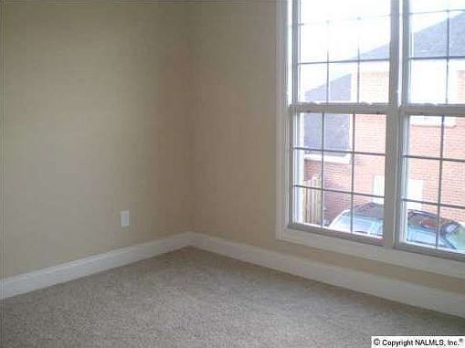 1st image of 7524 Parktrace Ln SE