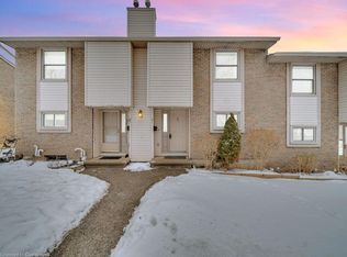 11 Grand River Blvd #21, Kitchener, ON N2A2T2