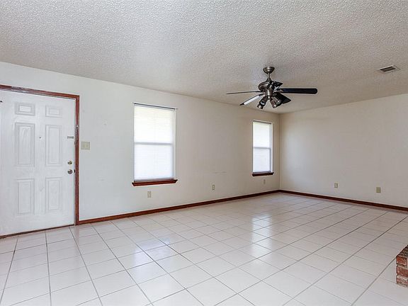 5th image of 646 Cedar Bluff Dr