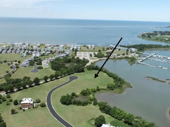 10 Waters Edge Dr, Cape Charles, VA 23310