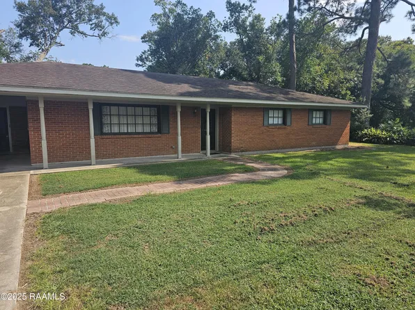 308 Roland Ln, Jeanerette, LA 70544