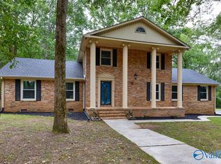 845 N Cedar Cove Rd, Hartselle, AL 35640