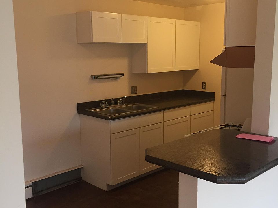 2nd image of 202 Genesee St APT 6